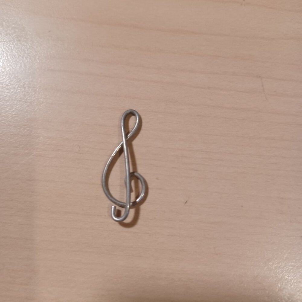 Vintage Treble Clef Pendant View 2